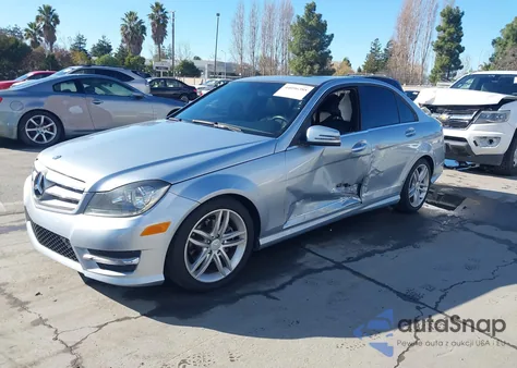 2013 Mercedes-Benz C 250 Sport from USA, damaged, VIN WDDGF4HBXDA786826